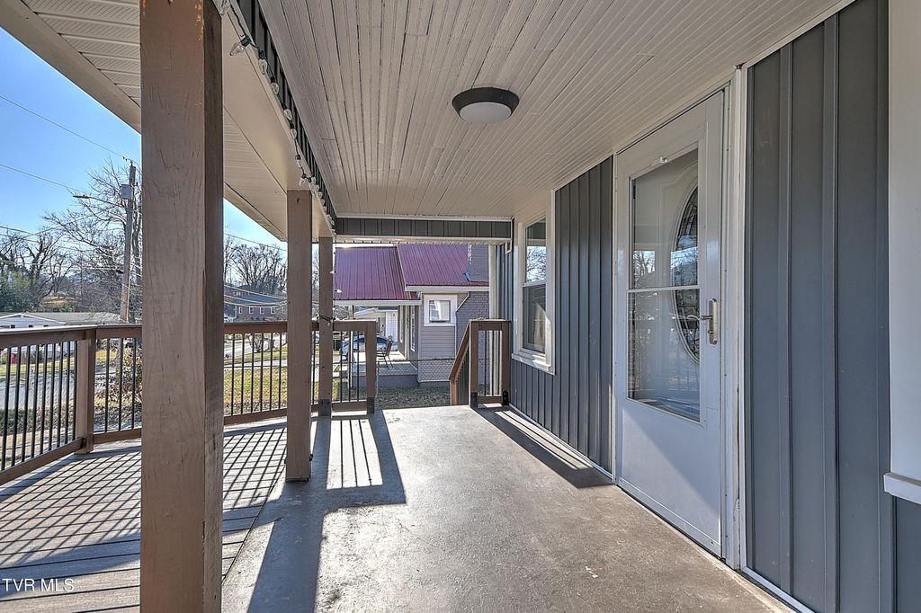 Photo of 410 Highland Road, Johnson City, TN 37604 (MLS # 9990424)