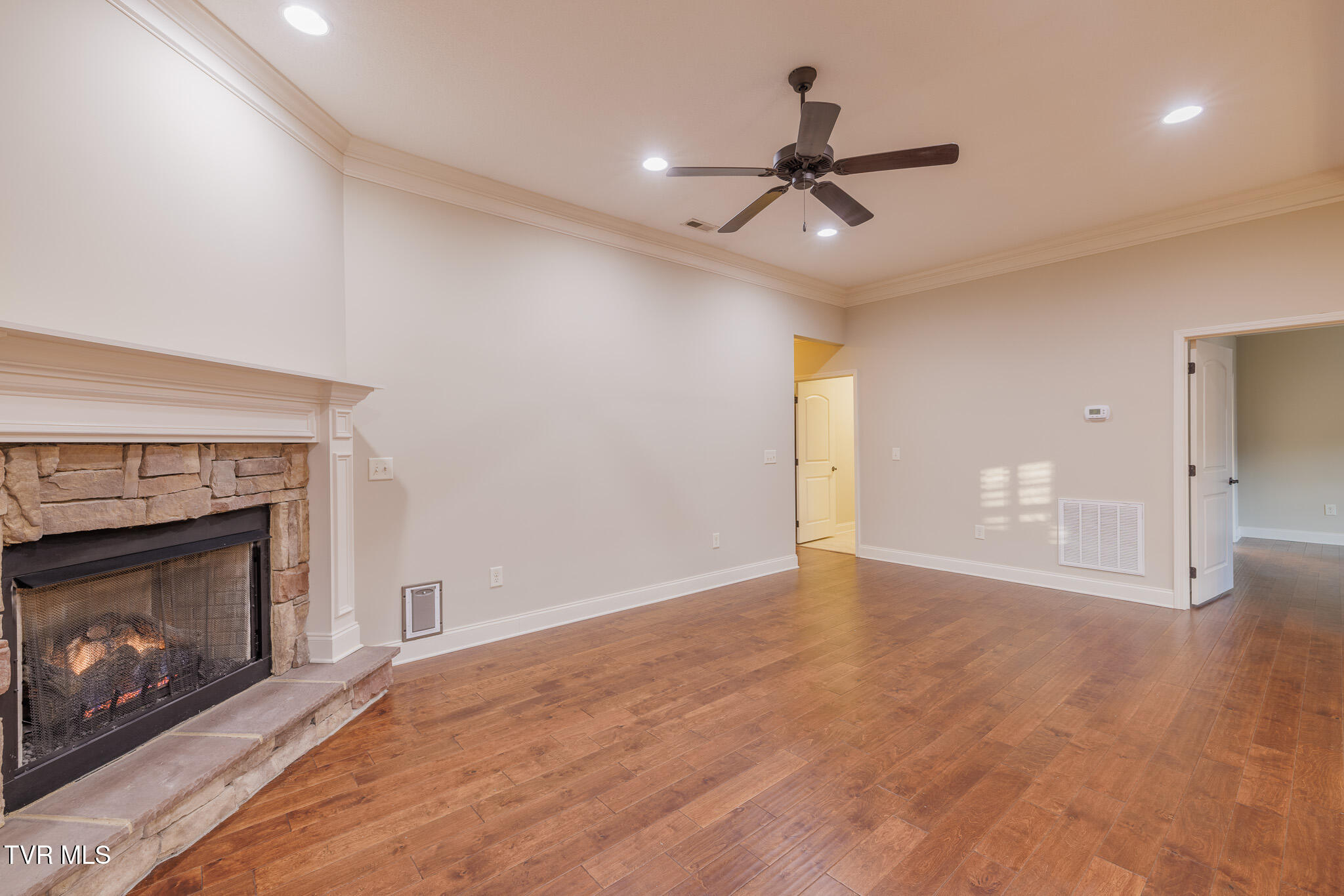 374 Coldwater Drive, Johnson City, Tennessee image 4