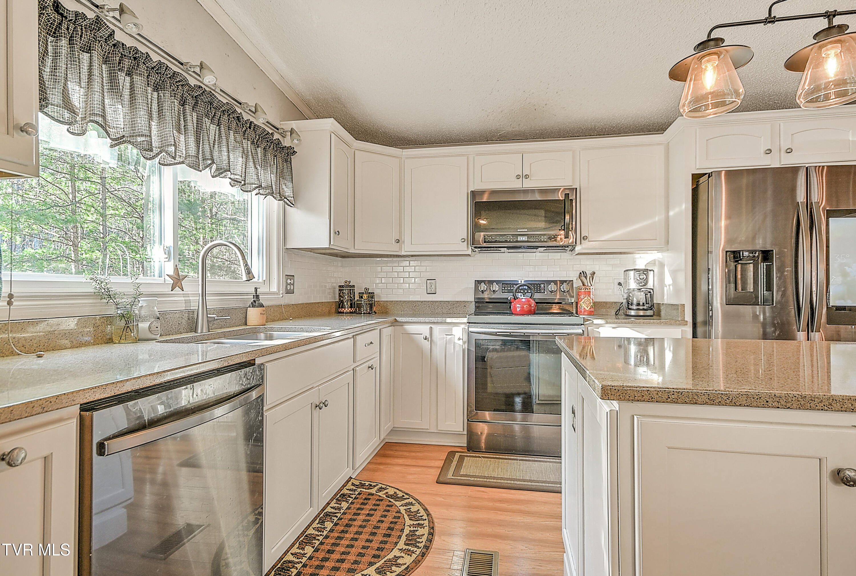 1026 Lightnen Road, Parrottsville, Tennessee image 7