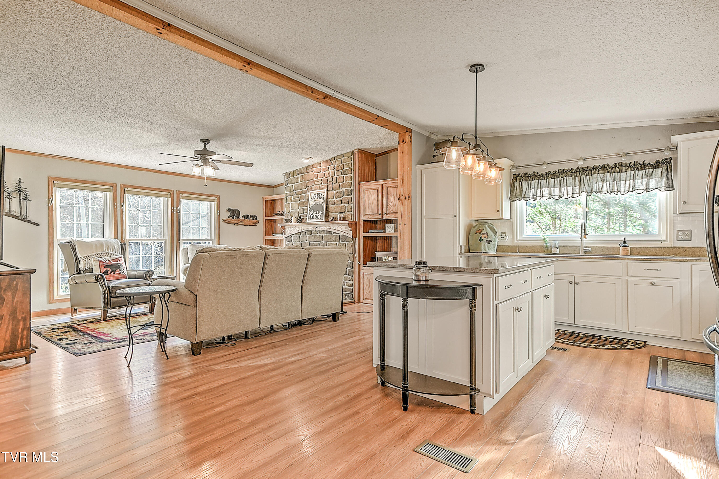 1026 Lightnen Road, Parrottsville, Tennessee image 5