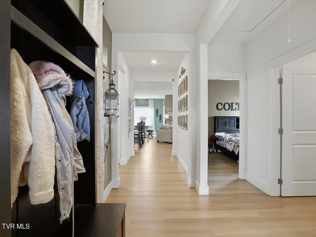 Photo of 5128 Lost Creek Drive, Morristown, TN 37813 (MLS # 9991759)