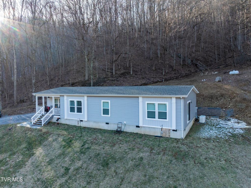 Photo of 406 Mathis Road, Flag Pond, TN 37657 (MLS # 9990614)