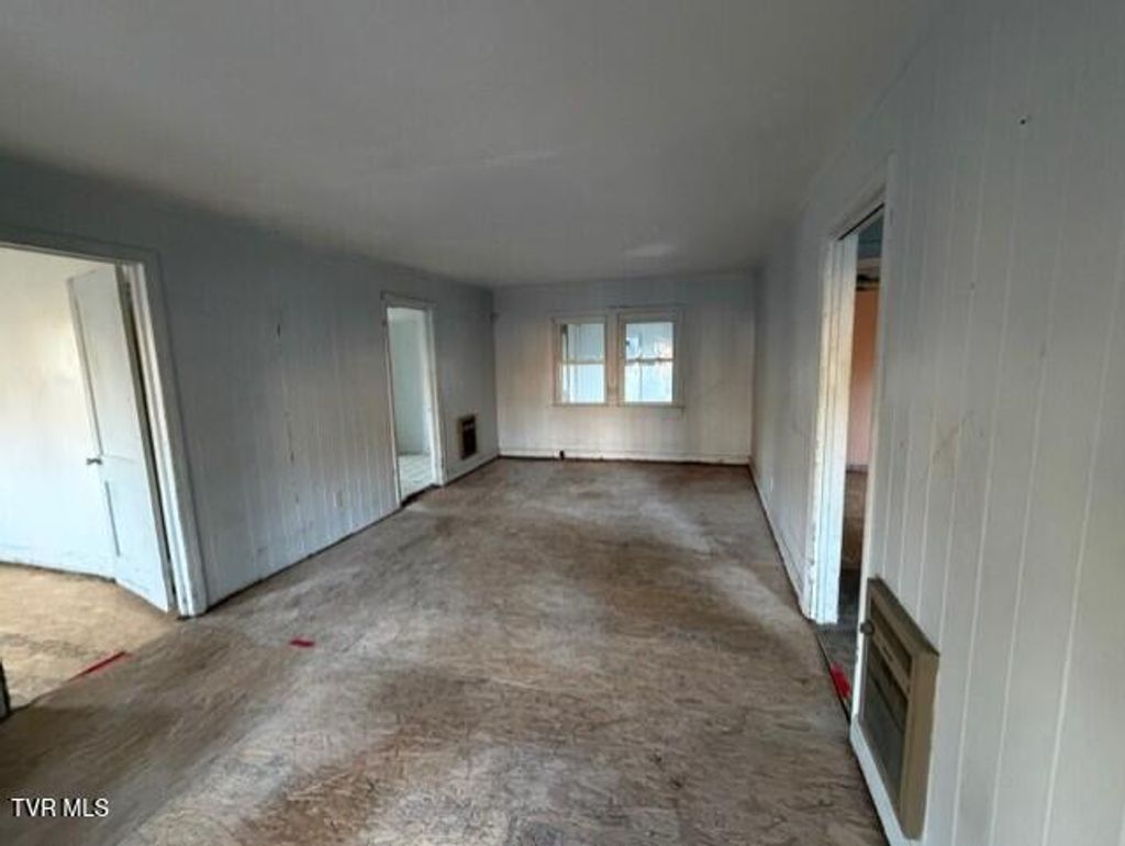 Photo of 1169 Valley Drive, Bristol, VA 24201 (MLS # 9991161)