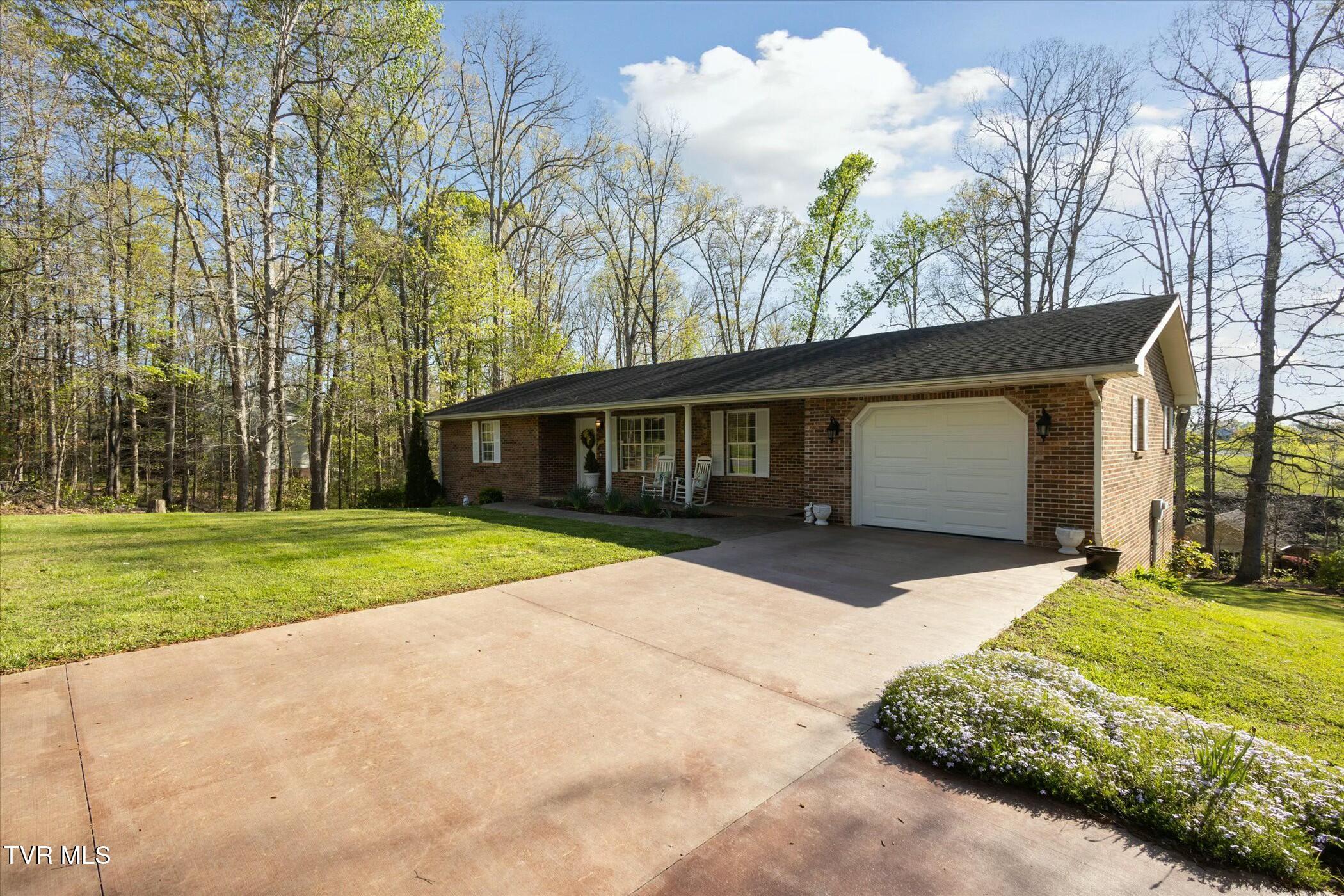 80 Noellwood Drive, Greeneville, Tennessee image 4