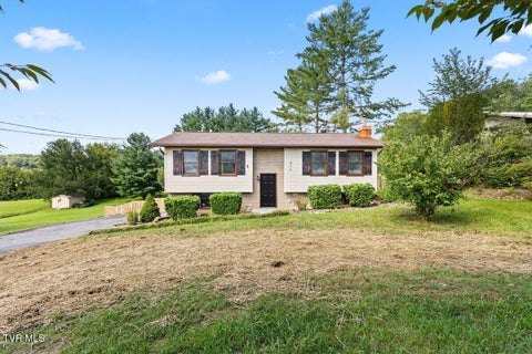 Photo of 475 Tennessee 81, Jonesborough, TN 37659 (MLS # 9999874)