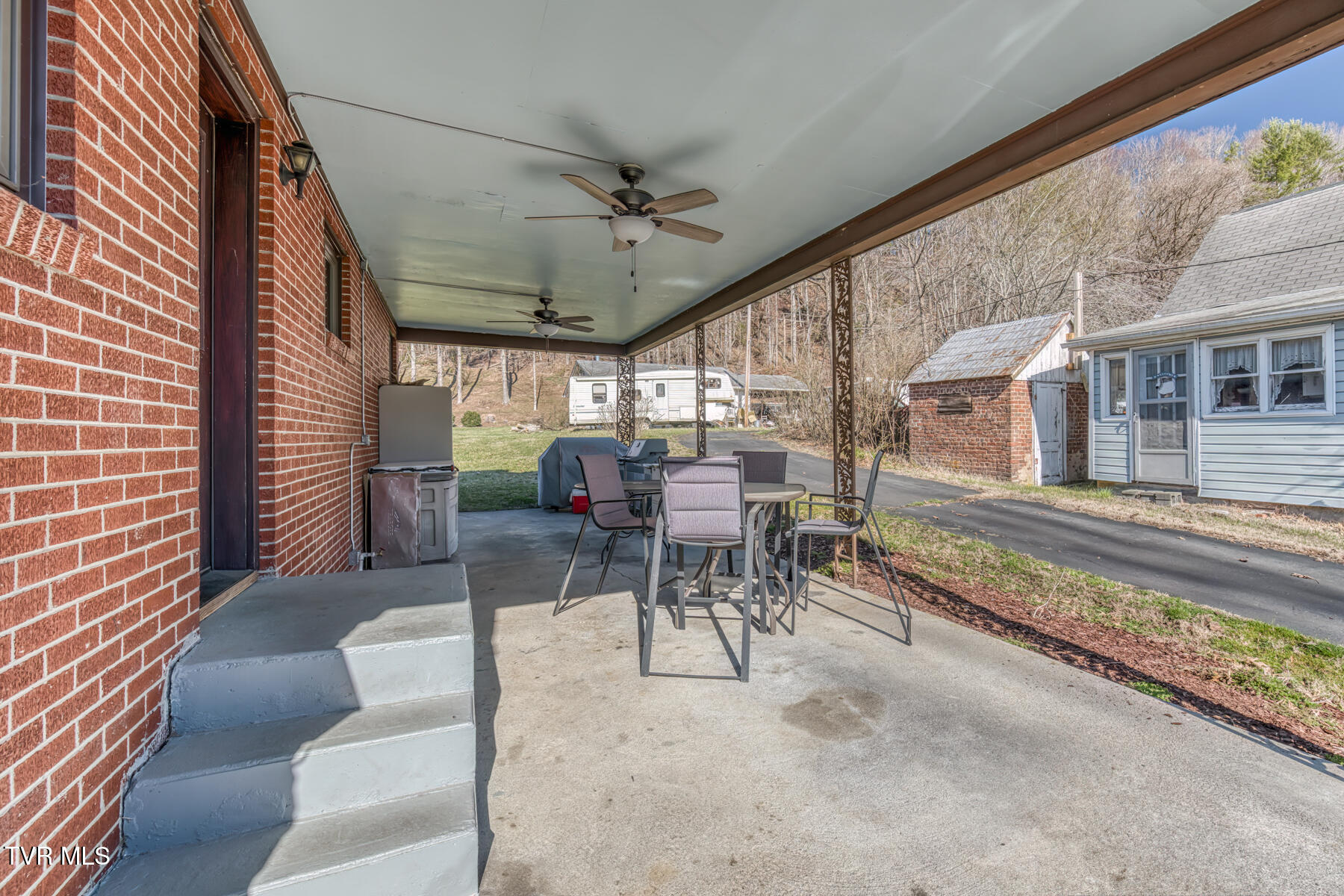 401 Church Street, Mountain City, Tennessee image 6
