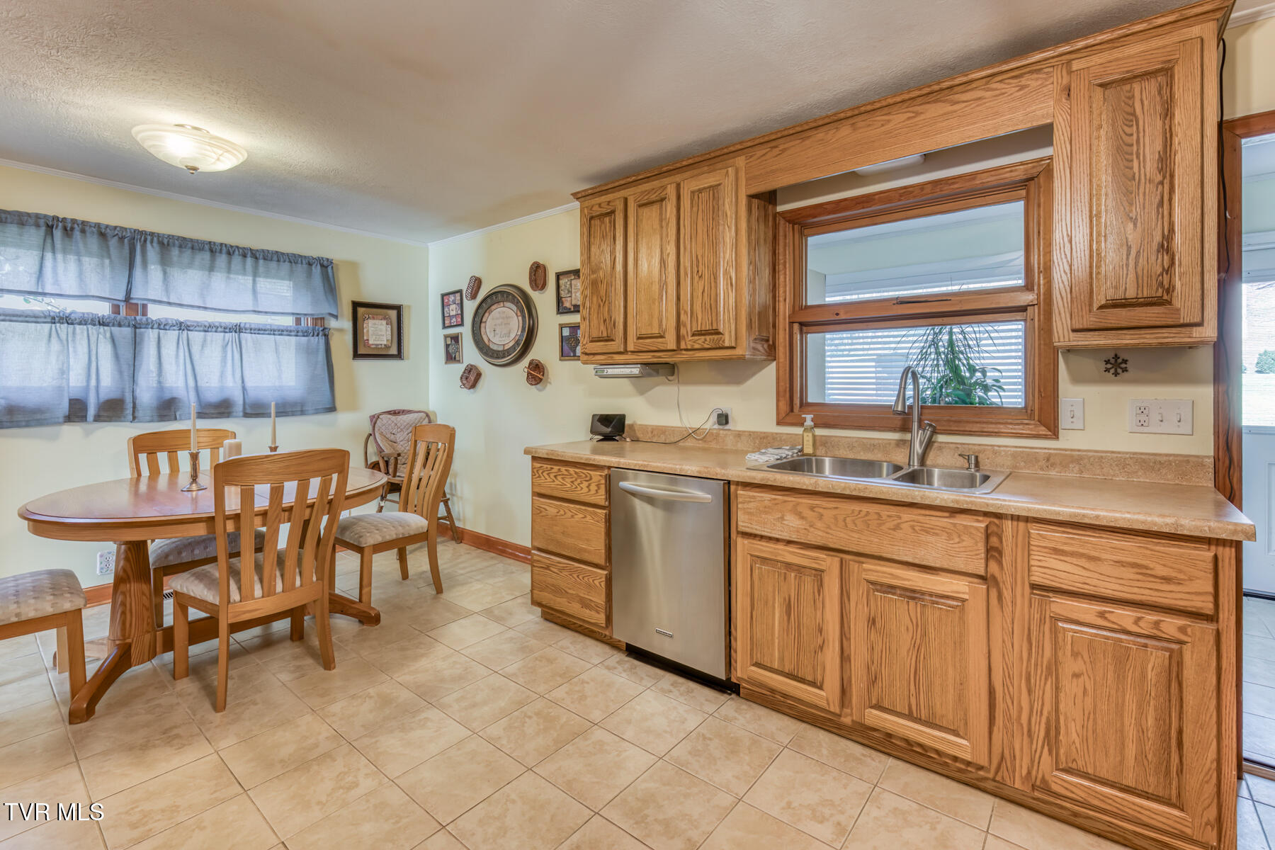 401 Church Street, Mountain City, Tennessee image 19