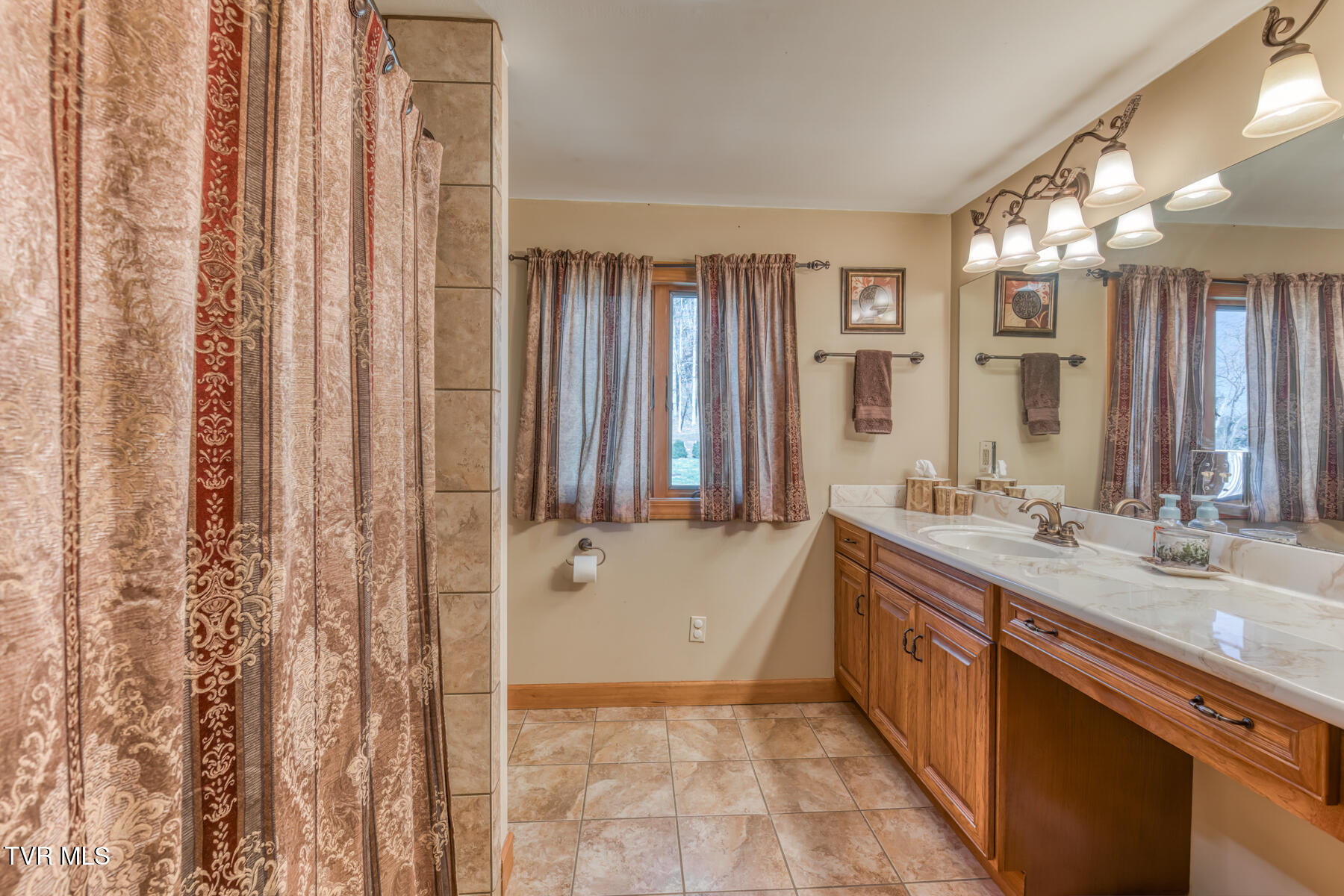 401 Church Street, Mountain City, Tennessee image 30