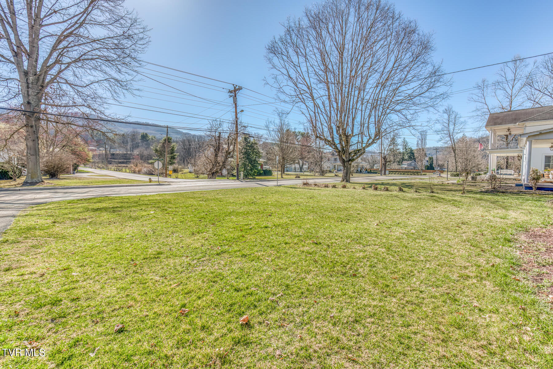 401 Church Street, Mountain City, Tennessee image 8