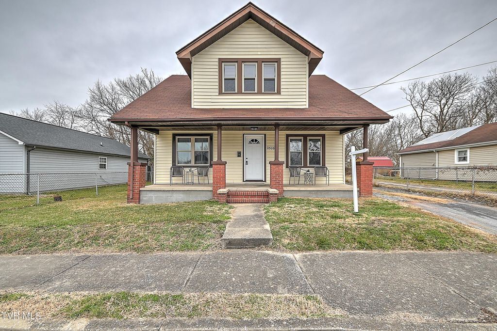 Photo of 2508 Overlook Road, Kingsport, TN 37664 (MLS # 9989883)