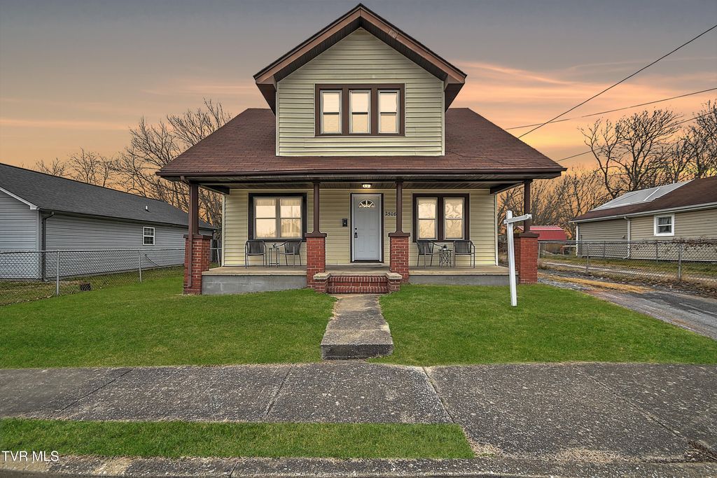 Photo of 2508 Overlook Road, Kingsport, TN 37664 (MLS # 9989883)