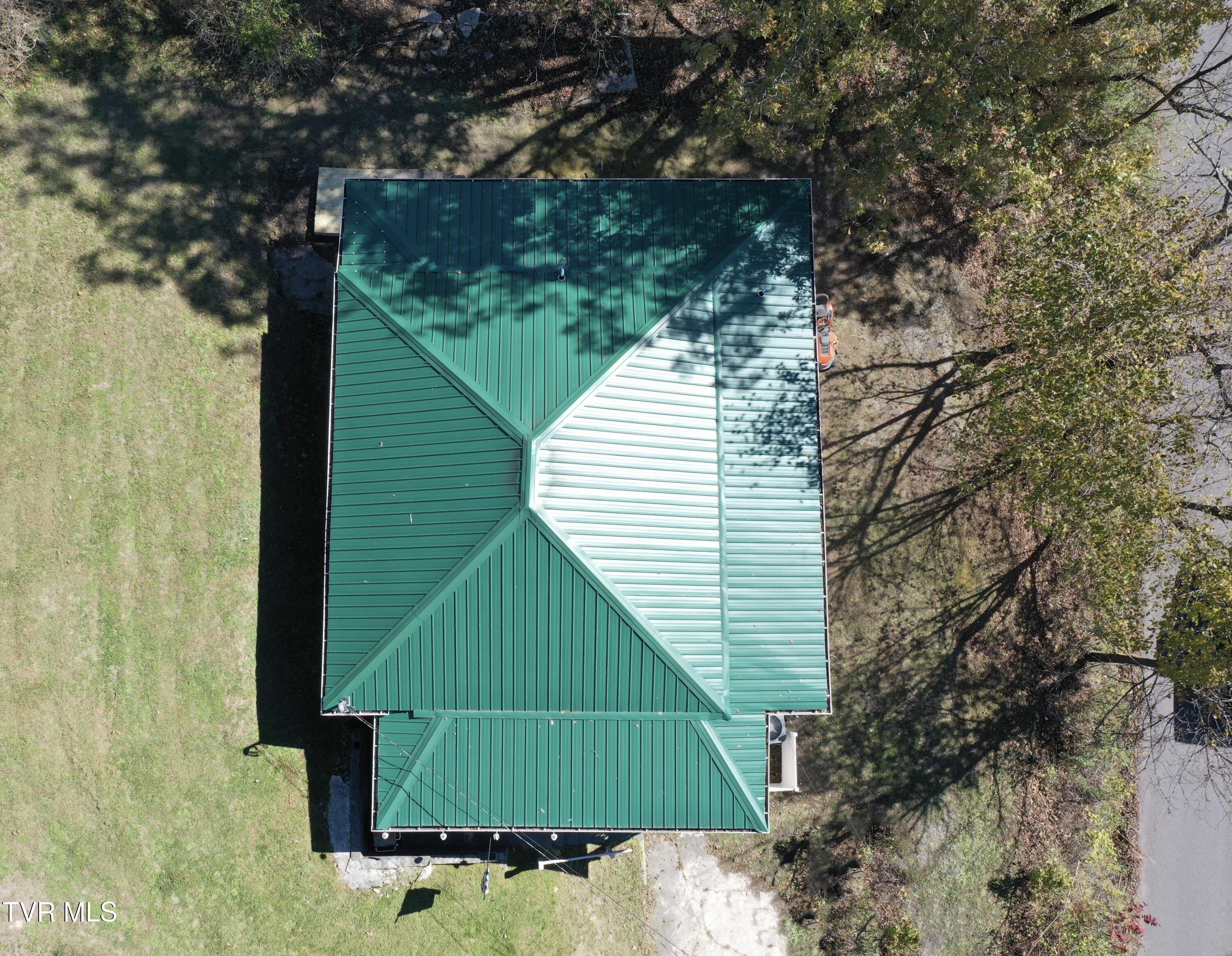 233 Reedy Road, Raven, Virginia image 24