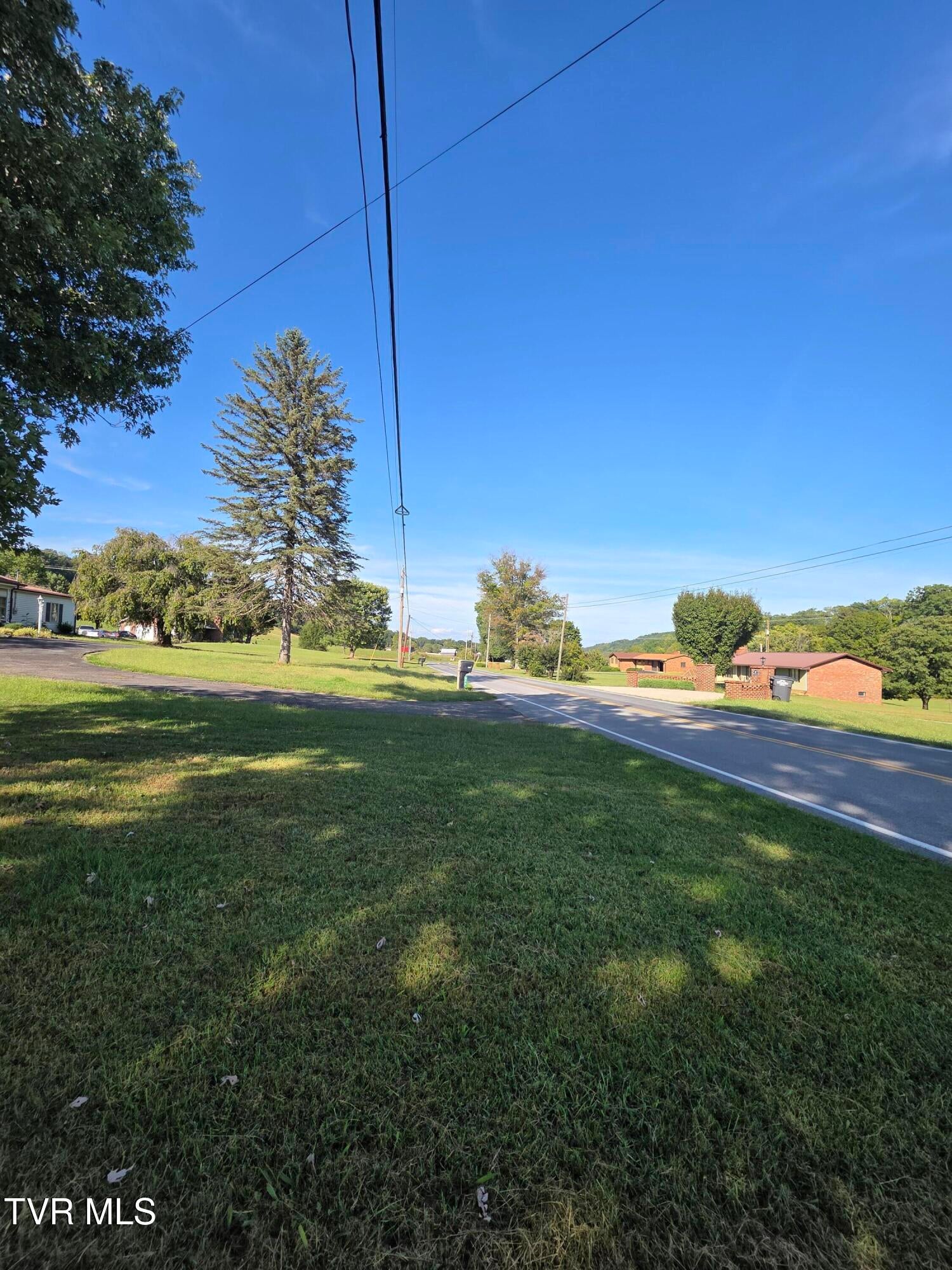 539 West Valley Drive