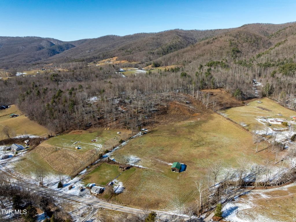 Photo of 3039 Hwy 91, Elizabethton, TN 37643 (MLS # 9989372)