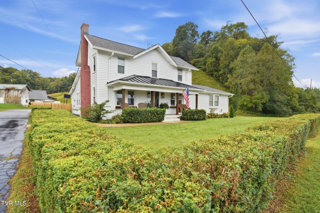 Photo of 179 Murrell Road, Kingsport, TN 37660 (MLS # 10001388)