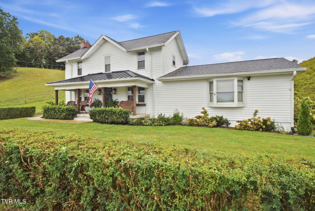Photo of 179 Murrell Road, Kingsport, TN 37660 (MLS # 10001388)