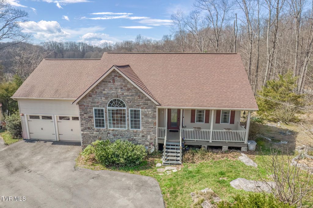 Photo of 107 Asher Court, Elizabethton, TN 37643 (MLS # 9992314)