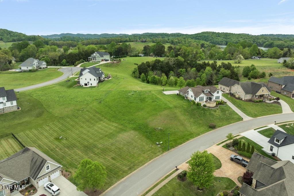 221 Forest Lane, Blountville, Tennessee image 2