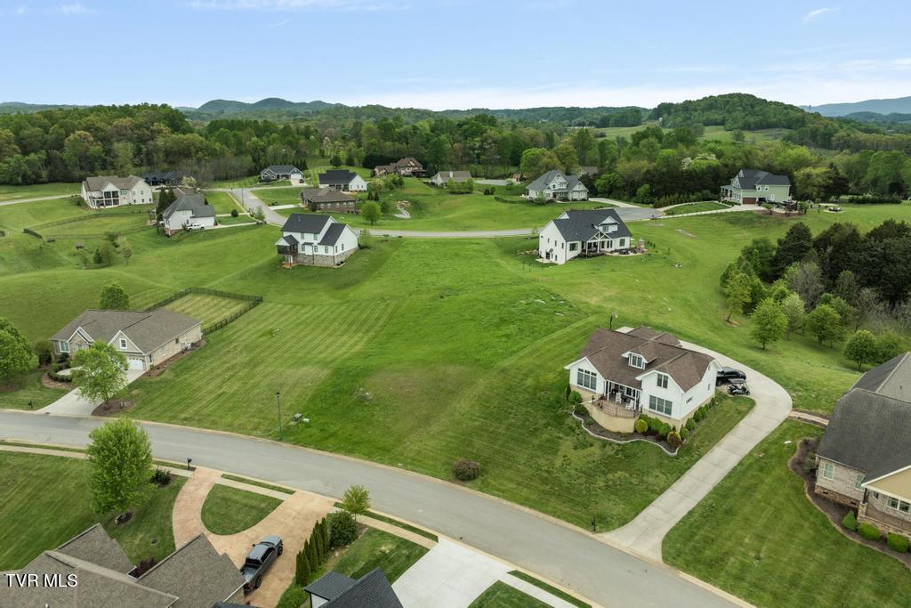 221 Forest Lane, Blountville, Tennessee image 5