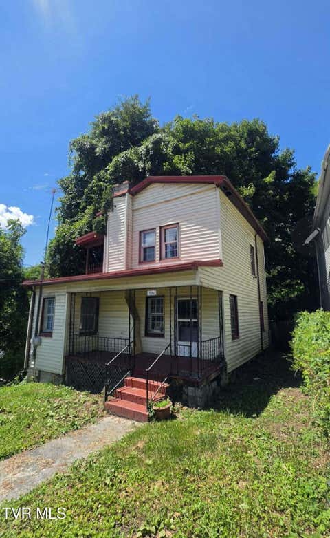 Homes For Sale - 530 Oak Street<br/> Norton, VA 24273
