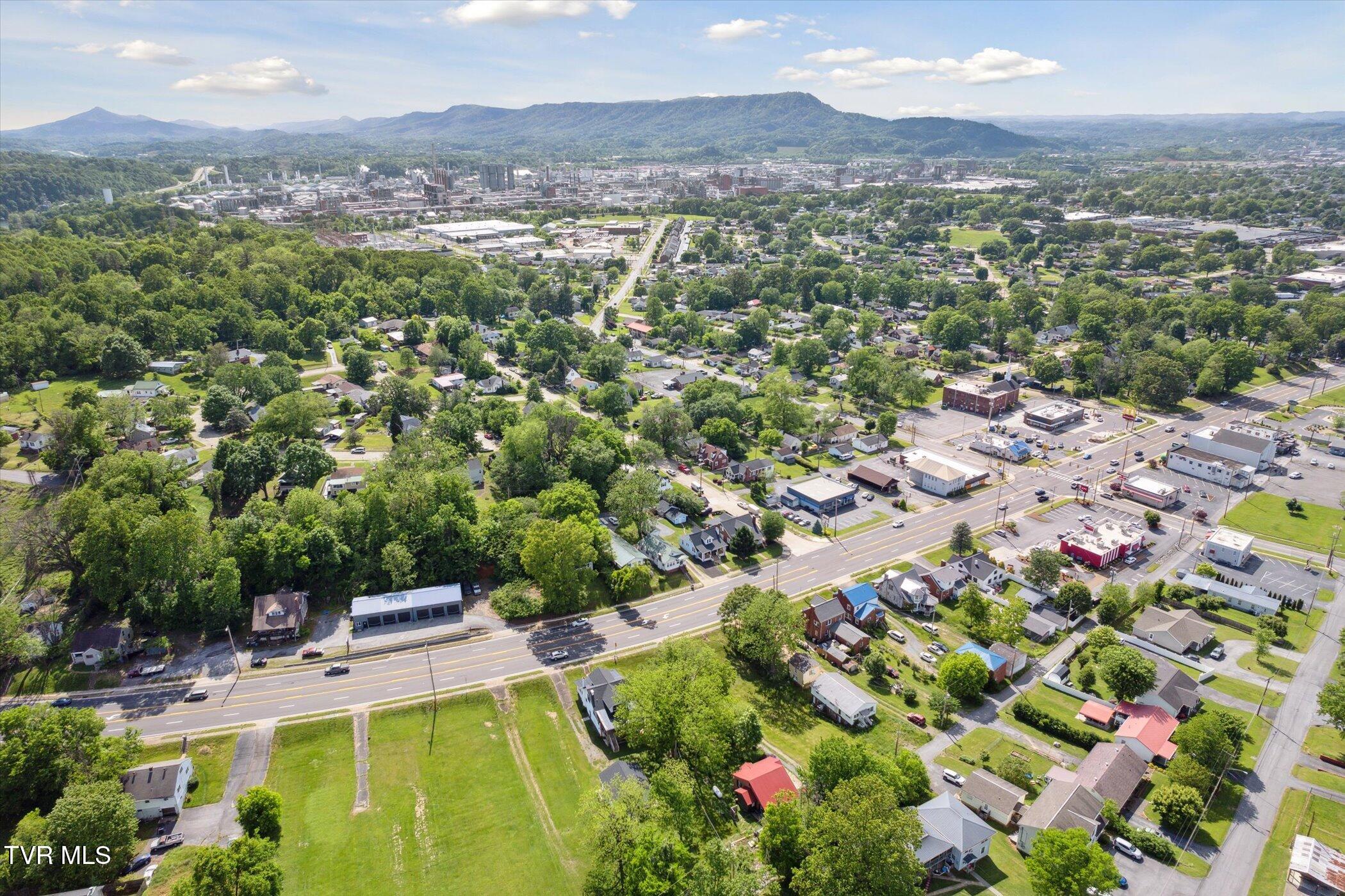 2504 Fort Henry Drive, Kingsport, Tennessee image 45