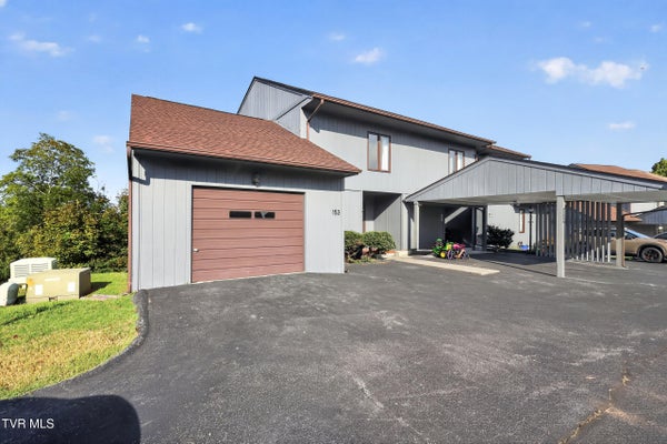 153 WOODCREST LN # 153, BRISTOL, VA 24201 - Image e20bbec56bd174b4e0ddbab7e9a307f2/2944439688