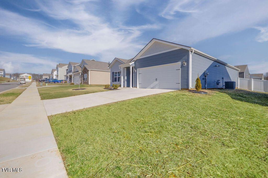 Photo of 331 Terrapin Drive, Johnson City, TN 37604 (MLS # 9990108)