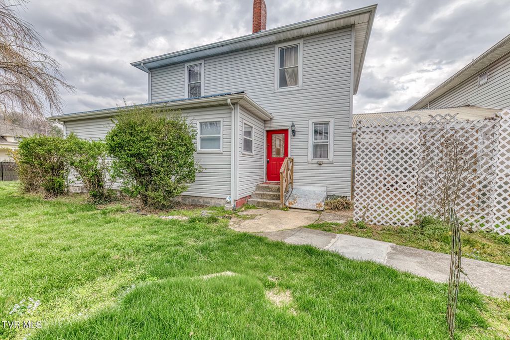 Photo of 440 Love Street, Erwin, TN 37650 (MLS # 9993046)