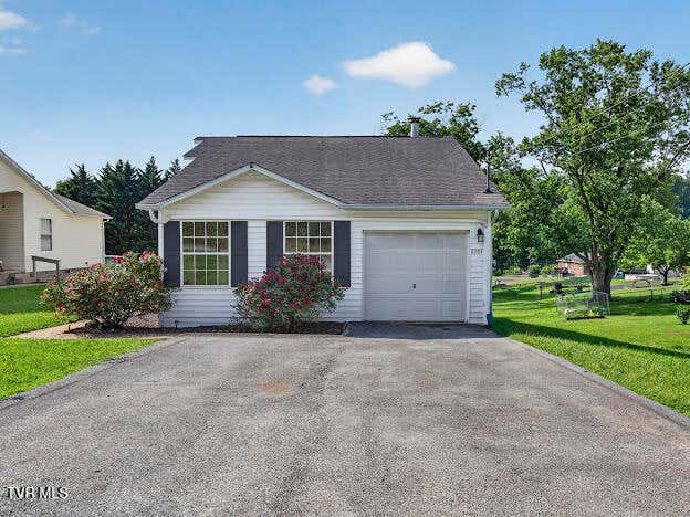 Photo of 2701 Broad Street, Bristol, TN 37620 (MLS # 9988863)