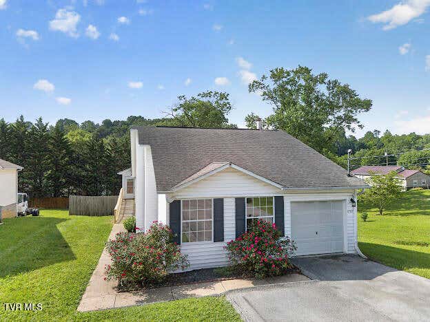 Photo of 2701 Broad Street, Bristol, TN 37620 (MLS # 9988863)
