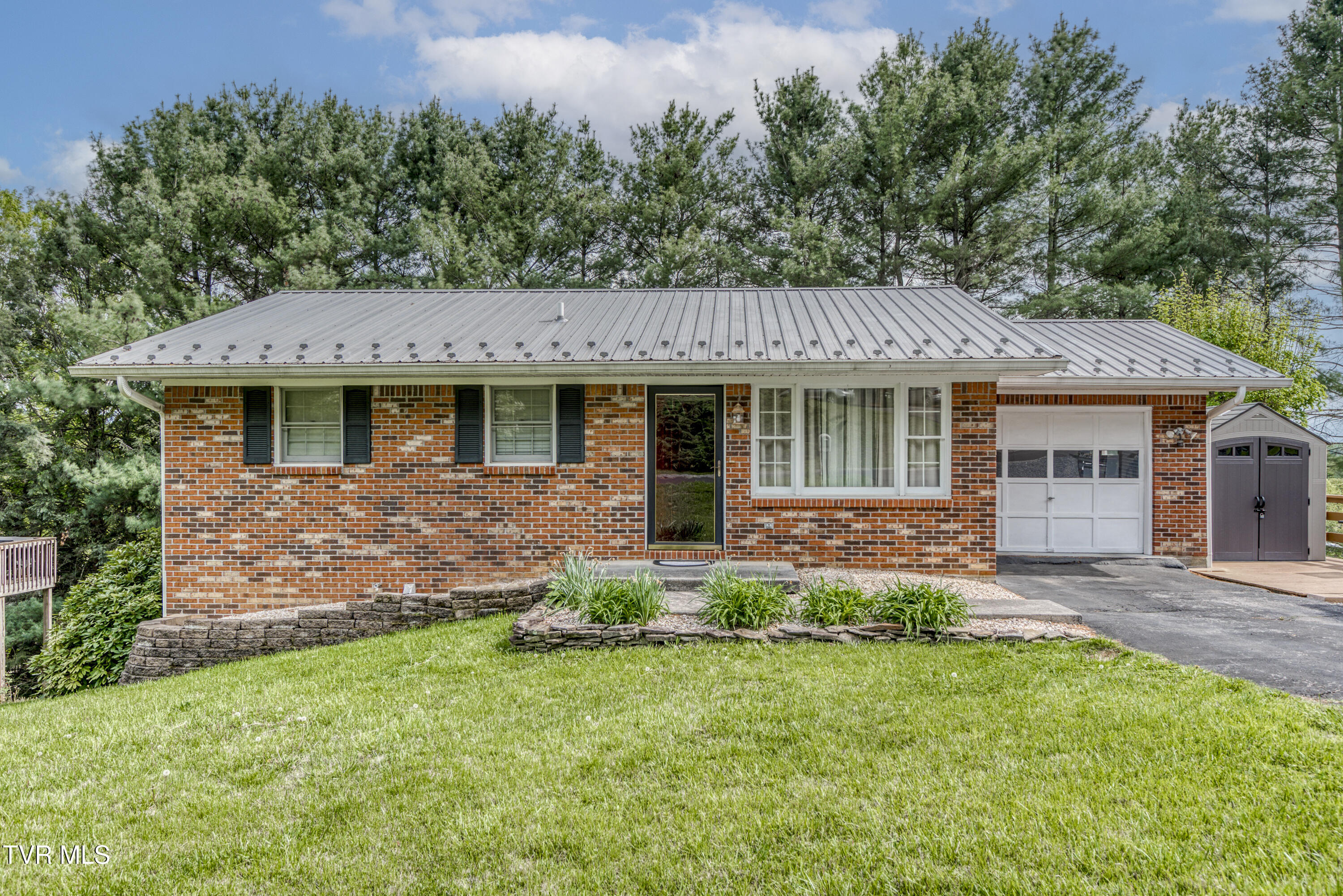226 High Oak Drive Dr, Bristol, Virginia image 3