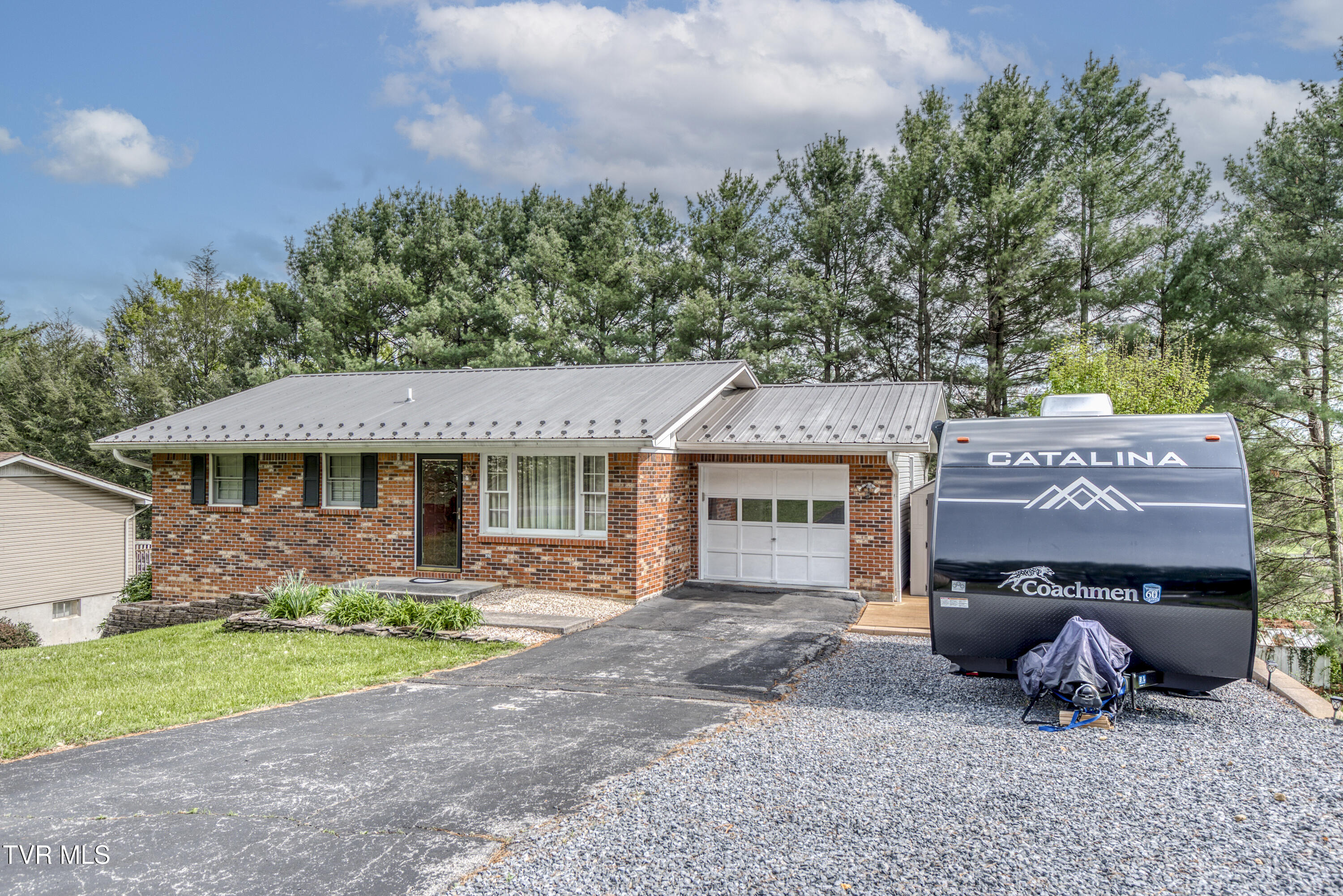 226 High Oak Drive Dr, Bristol, Virginia image 2