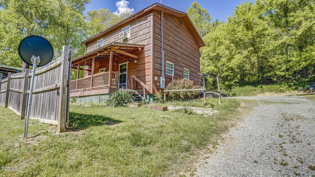 Photo of 513 Tinker Cemetery Road, Erwin, TN 37650 (MLS # 9994448)