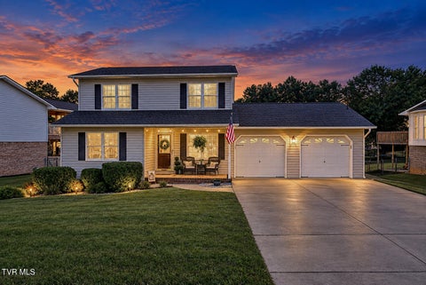 Photo of 213 Grandview Street, Mount Carmel, TN 37645 (MLS # 10000630)