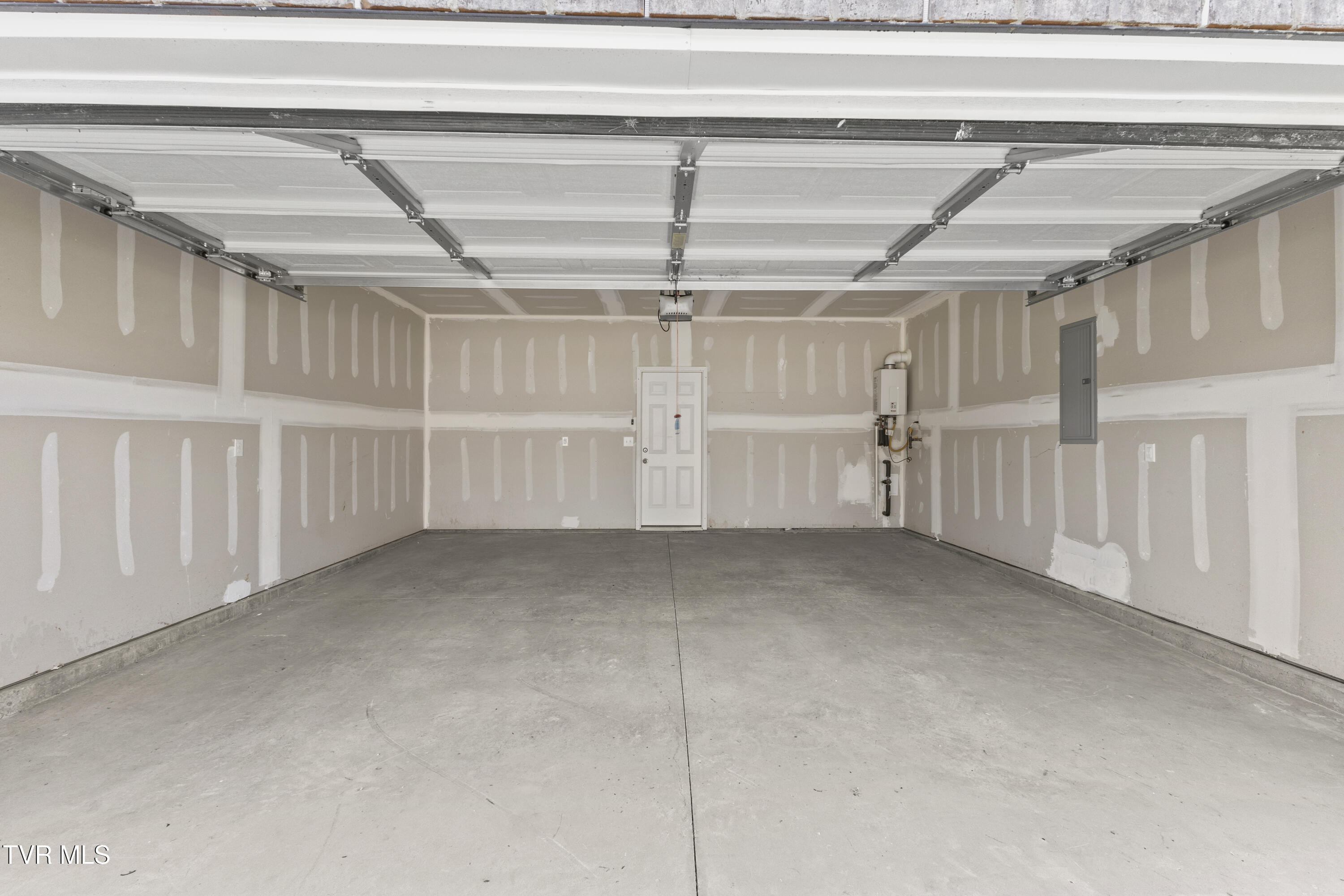 1363 Raccoon Lane, Piney Flats, Tennessee image 33