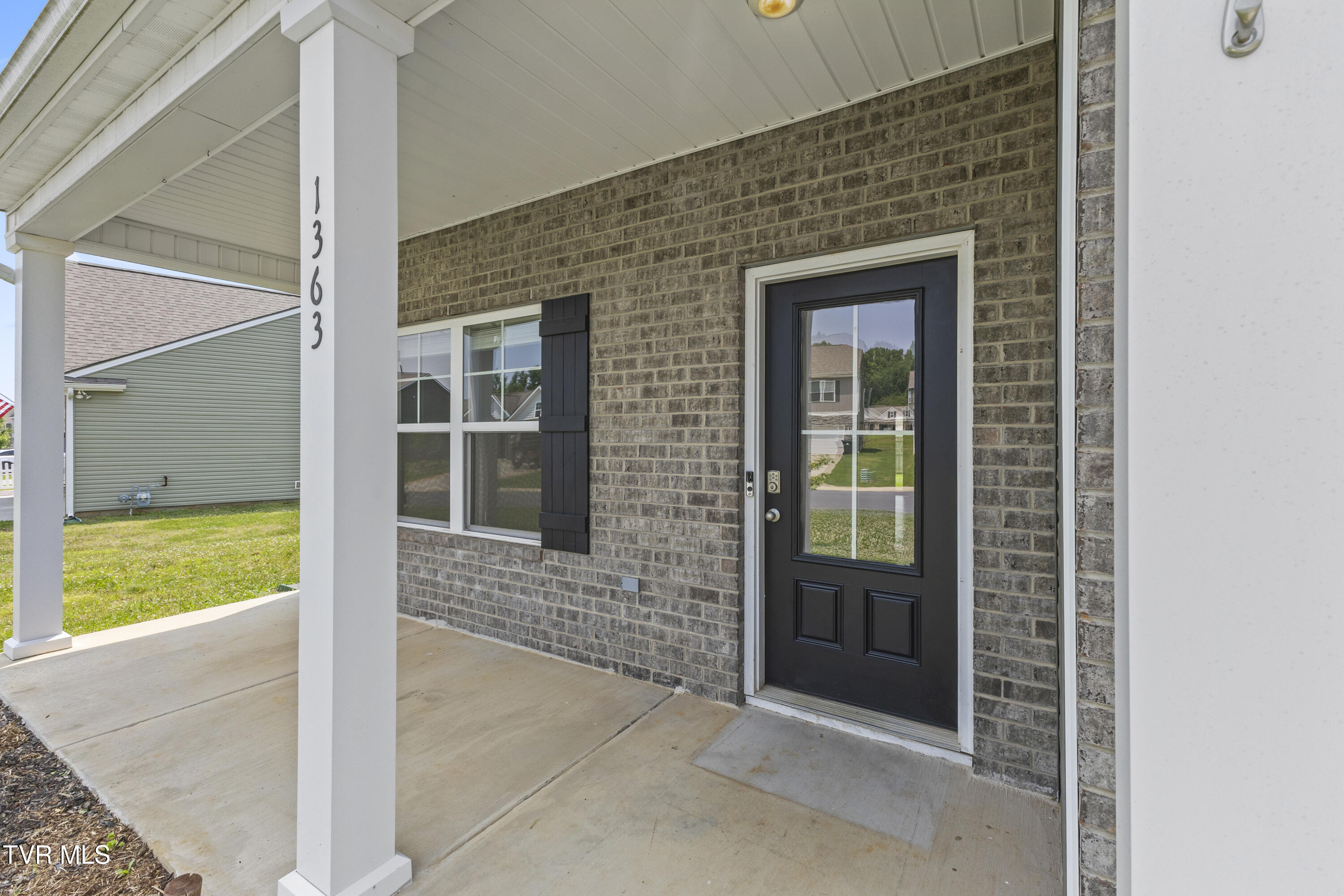 1363 Raccoon Lane, Piney Flats, Tennessee image 7