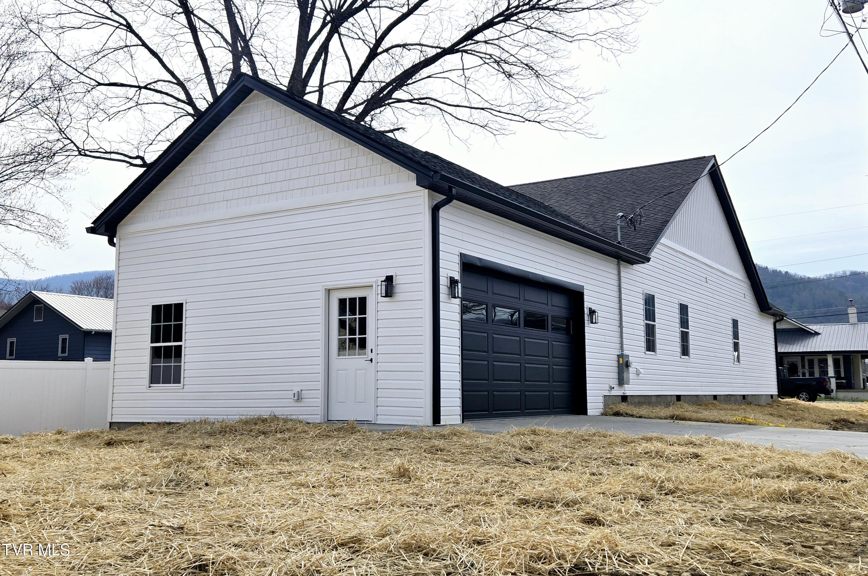 403 Walnut Street, Erwin, Tennessee image 4