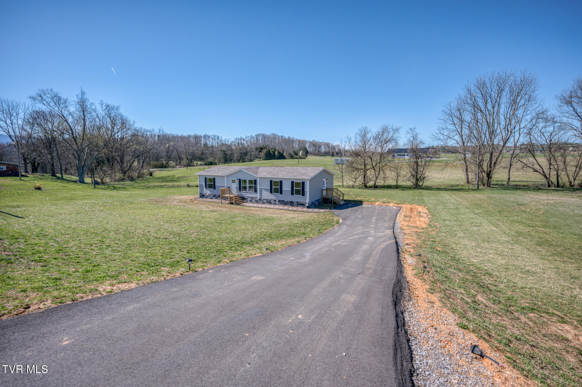 4508 Weaver Pike, Bluff City, Tennessee image 5