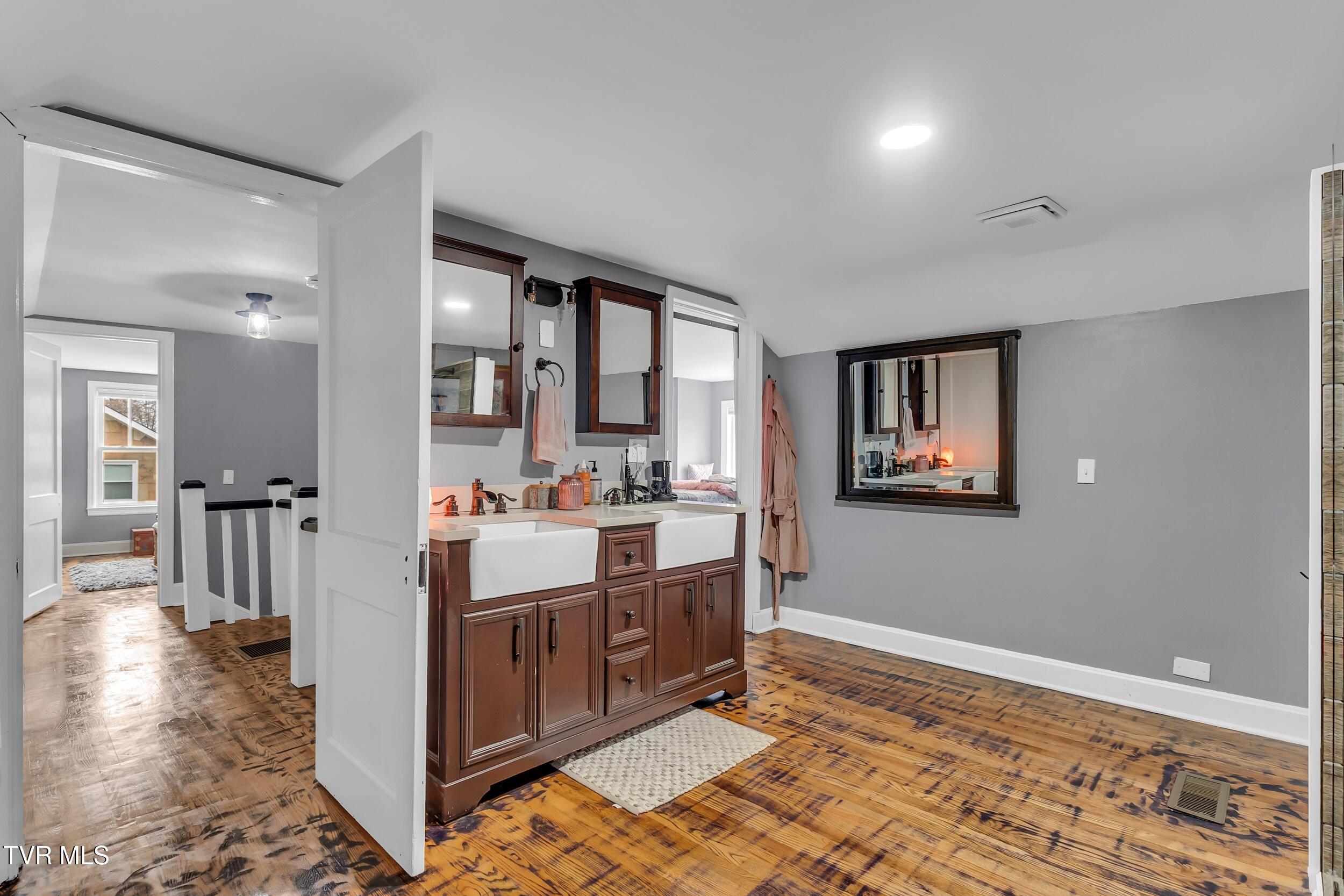 2835 Walnut Street, Johnson City, Tennessee image 25