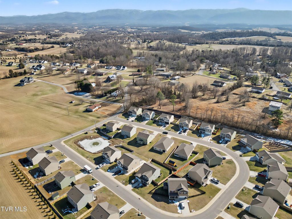 Photo of 137 Sweet Pea Trail, Greeneville, TN 37745 (MLS # 9991122)