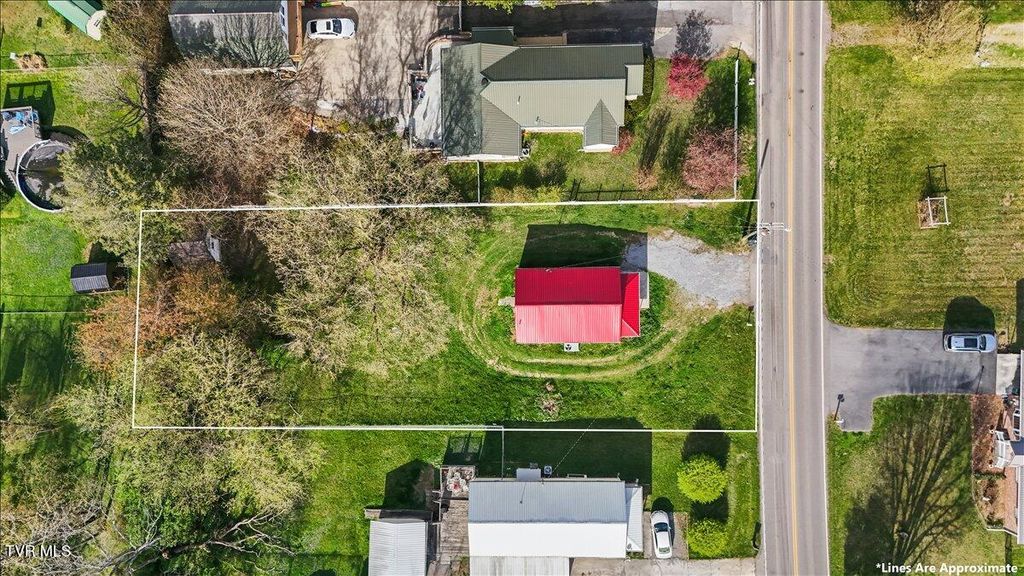 Photo of 568 Old Airport Road, Bristol, VA 24201 (MLS # 9993300)