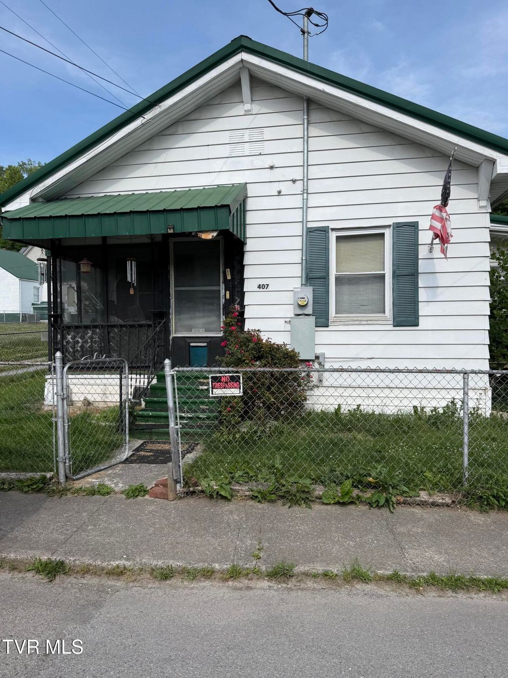 Photo of 407 Spruce Street, Appalachia, VA 24216 (MLS # 9995754)