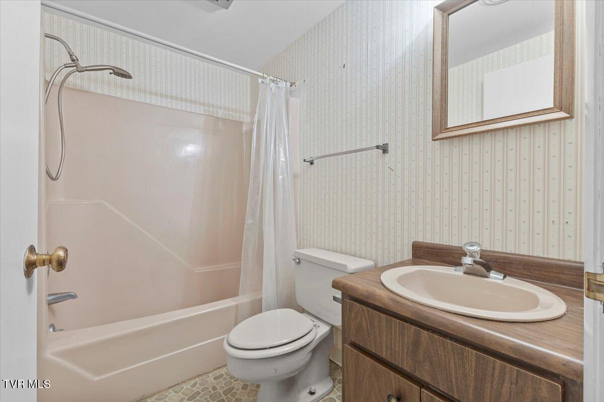 909 Millercrest Drive, Johnson City, Tennessee image 36