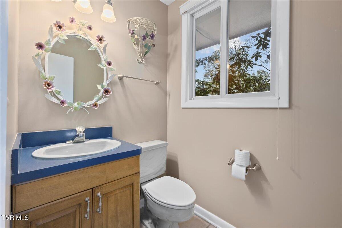 909 Millercrest Drive, Johnson City, Tennessee image 26