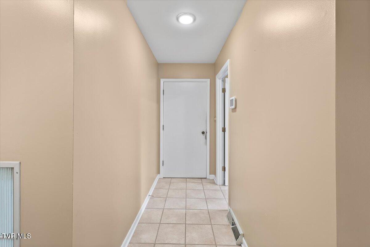 909 Millercrest Drive, Johnson City, Tennessee image 27