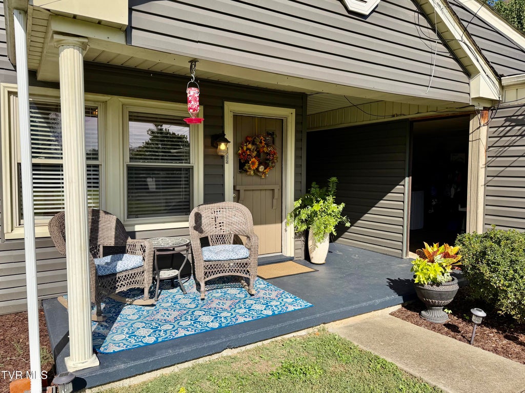 Photo of 1616 Pershing Avenue, Bristol, TN 37620 (MLS # 10001759)