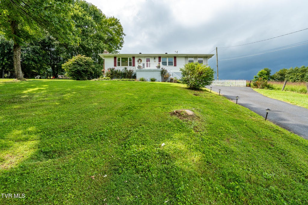Photo of 8589 Reedy Creek Road, Bristol, VA 24202 (MLS # 9999813)