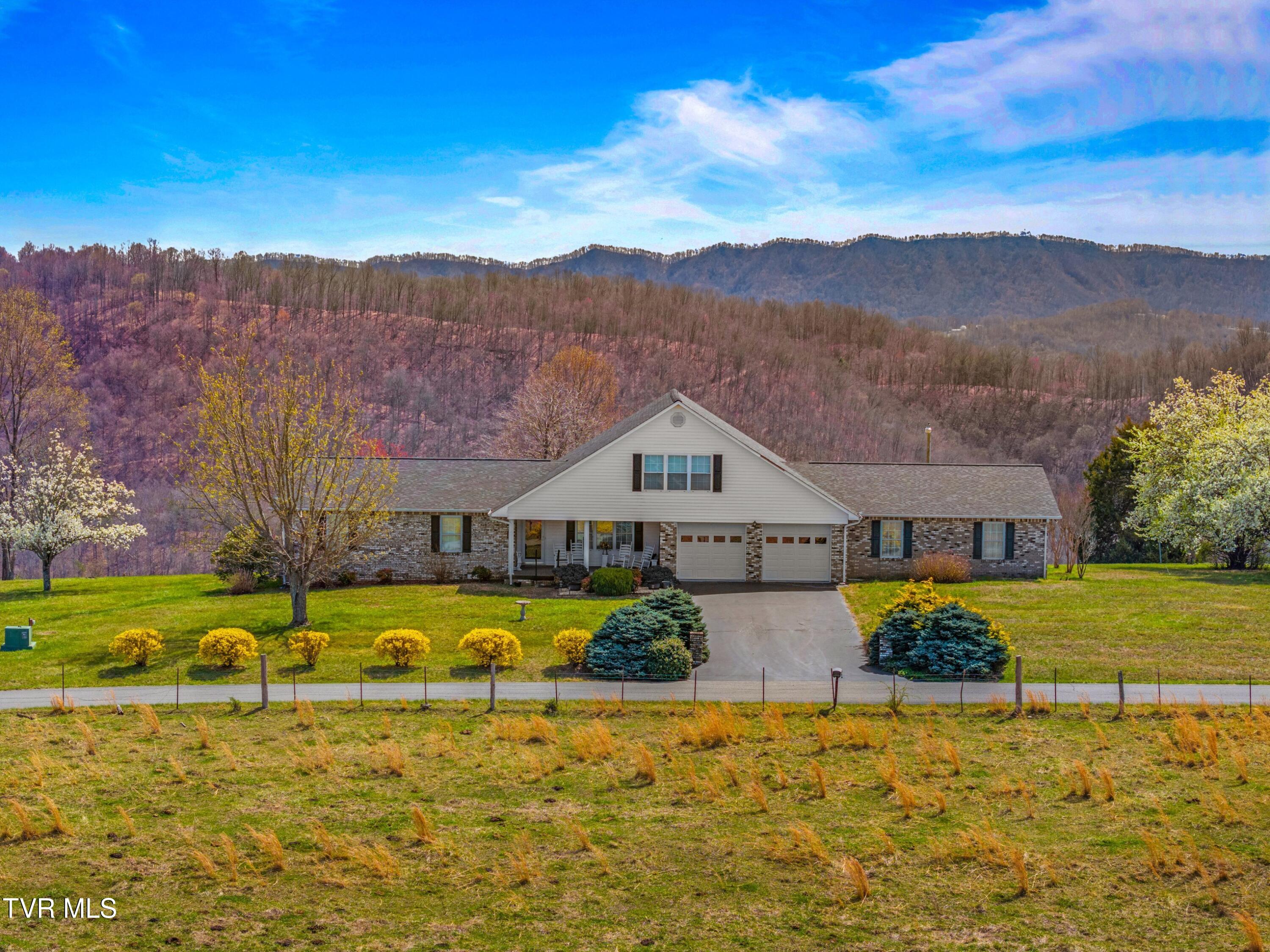 540 Hurley Drive, Sneedville, Tennessee image 2