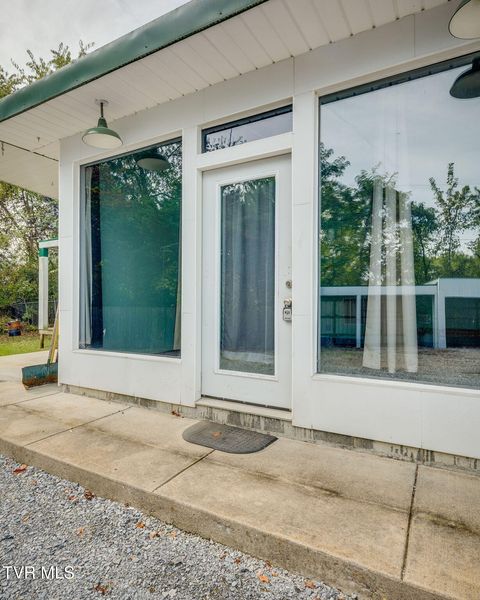 Tiny photo for 16038 Lee Highway Hwy, Bristol, VA 24202 (MLS # 9986481)
