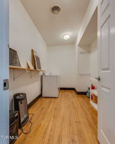 Tiny photo for 16038 Lee Highway Hwy, Bristol, VA 24202 (MLS # 9986481)